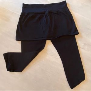 Athleta leggings with skirt